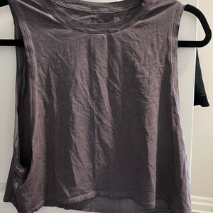 Lululemon cropped tank size 6.